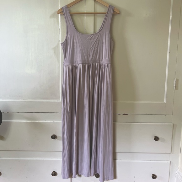 Wilfred Dresses & Skirts - EUC WILFRED DRESS
